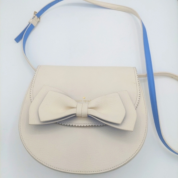 kate spade Handbags - Kate spade Vanderbilt place Tegan bow crossbody